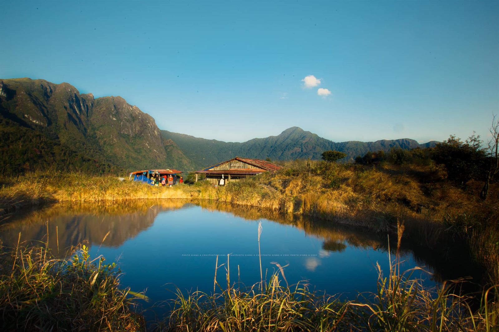 Trekking Kỳ Quan San Tây Bắc